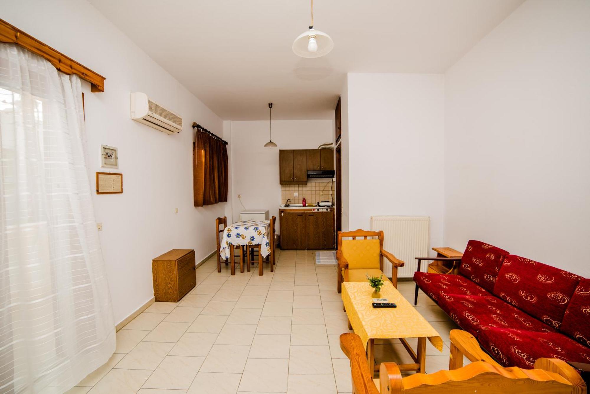 העיירה רתימנו Erato Hotel Apartments מראה חיצוני תמונה